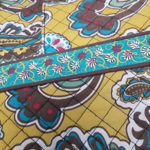 Quilted tote bag. World Vision. - Picture 10 of 12